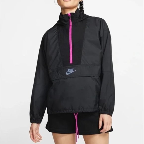 Nike Jackets & Blazers - NWT Women's Nike Icon Clash Half Zip Packable Windbreaker Jacket - Size S
